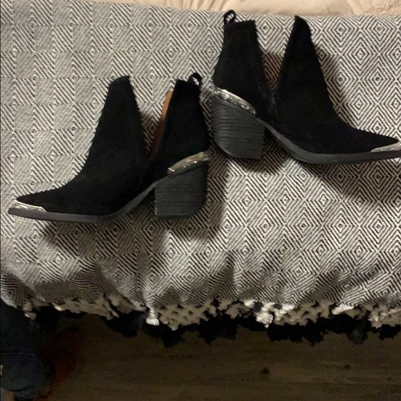 Jeffrey Campbell Cromwell boot - Picture 2 of 5